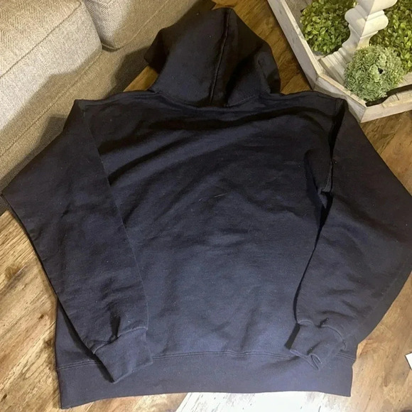 💥Beautifully Black Black in color Hoodie sweatshirt pullover medium kangaroo - Picture 4 of 4